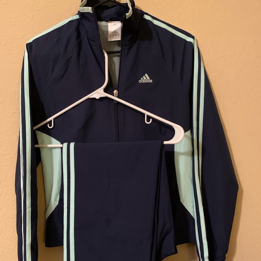 Women’s running jacket and pants